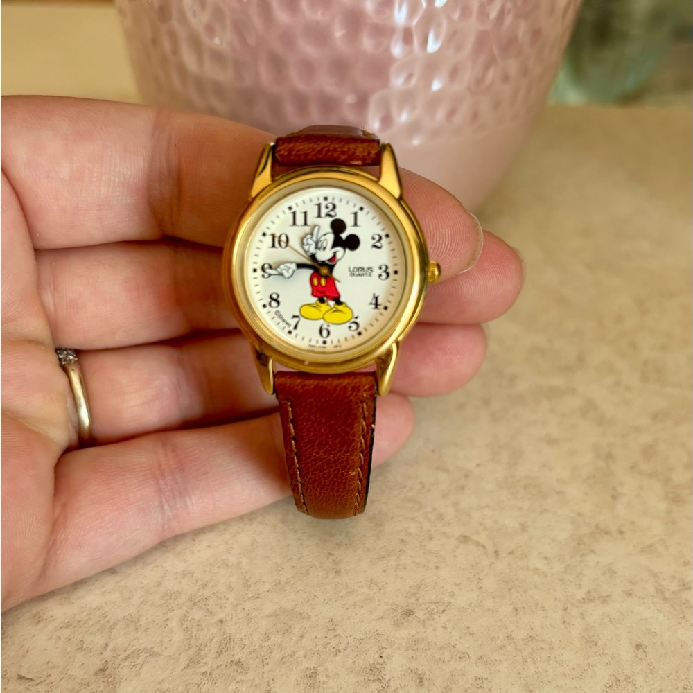 Walt Dsiney MICKEY MOUSE LORUS 18k Gold Plate Round Quartz Watch